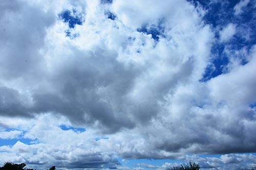 Cloud Formation on the way from Indianapolis, IN to St. Louis, MO in September 2015. Malankara World Photo by Dr. Jacob Mathew