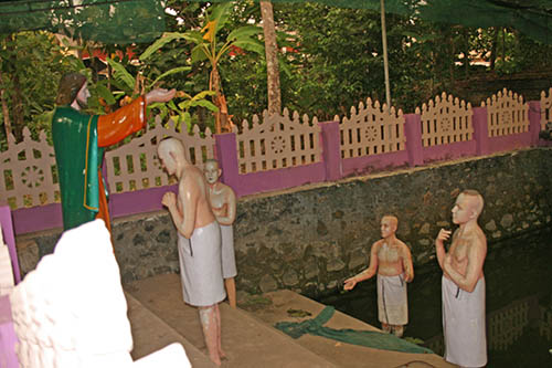 St. Thomas Kottakavu Church, North Parur, Kerala, St. Thomas baptizing the First Christians in Malankara