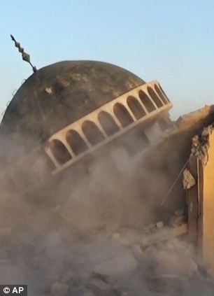 Destroying the tomb of Prophet Jonah in Mosul